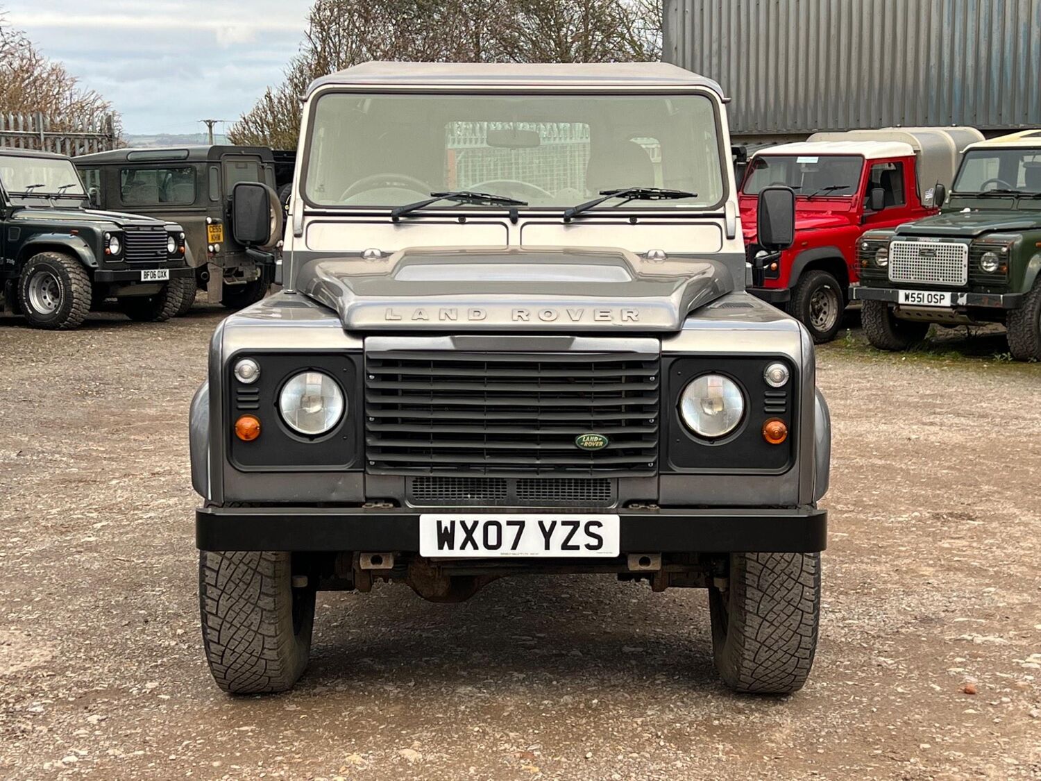 Used LAND ROVER DEFENDER 90 2007 Grey in Yeovil, Somerset Gerald Hallett