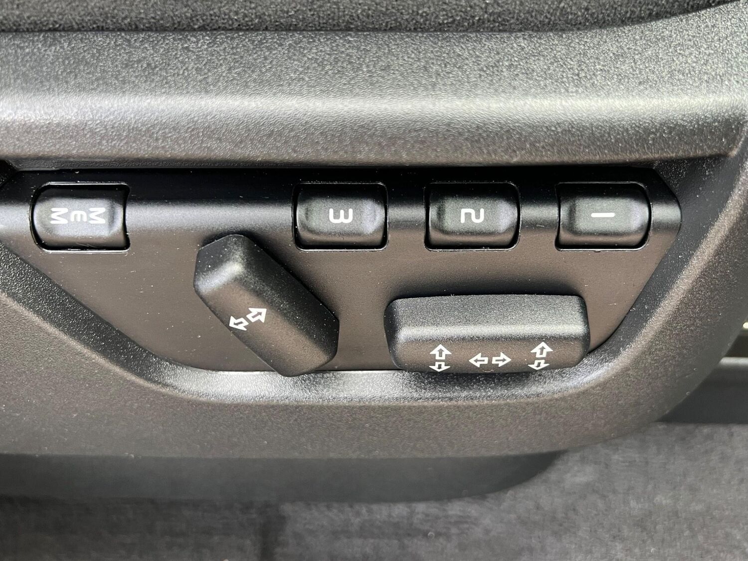 Used LAND ROVER FREELANDER 2 2014 Grey in Yeovil, Somerset Gerald Hallett