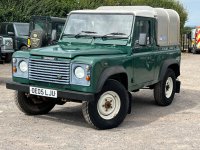 LAND ROVER DEFENDER 90