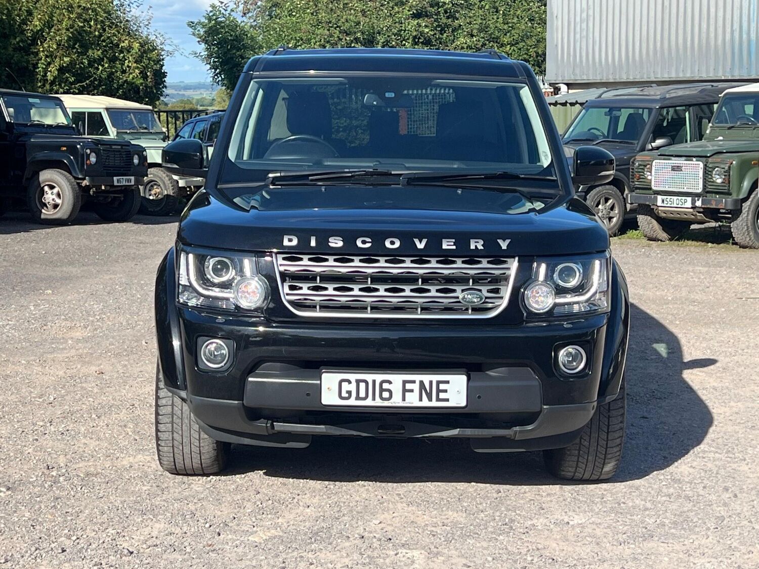 Used LAND ROVER DISCOVERY 4 2016 Black in Yeovil, Somerset Gerald Hallett