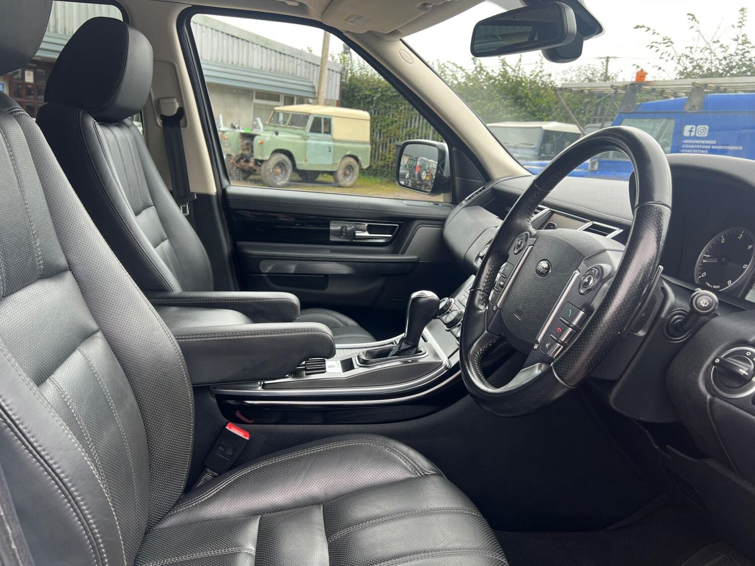 Used LAND ROVER RANGE ROVER SPORT 2011 Silver in Yeovil, Somerset