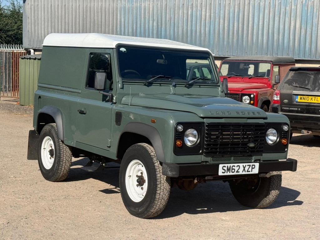2013 Land Rover Defender 90